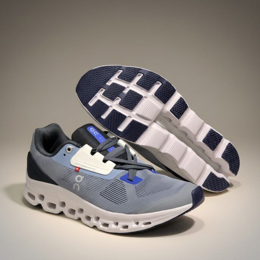 On Cloudstratus Sneakers