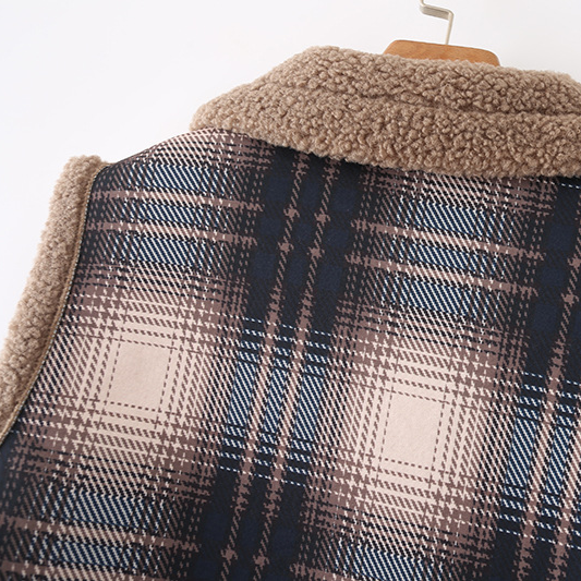 Sierra Lodge Plaid Vest