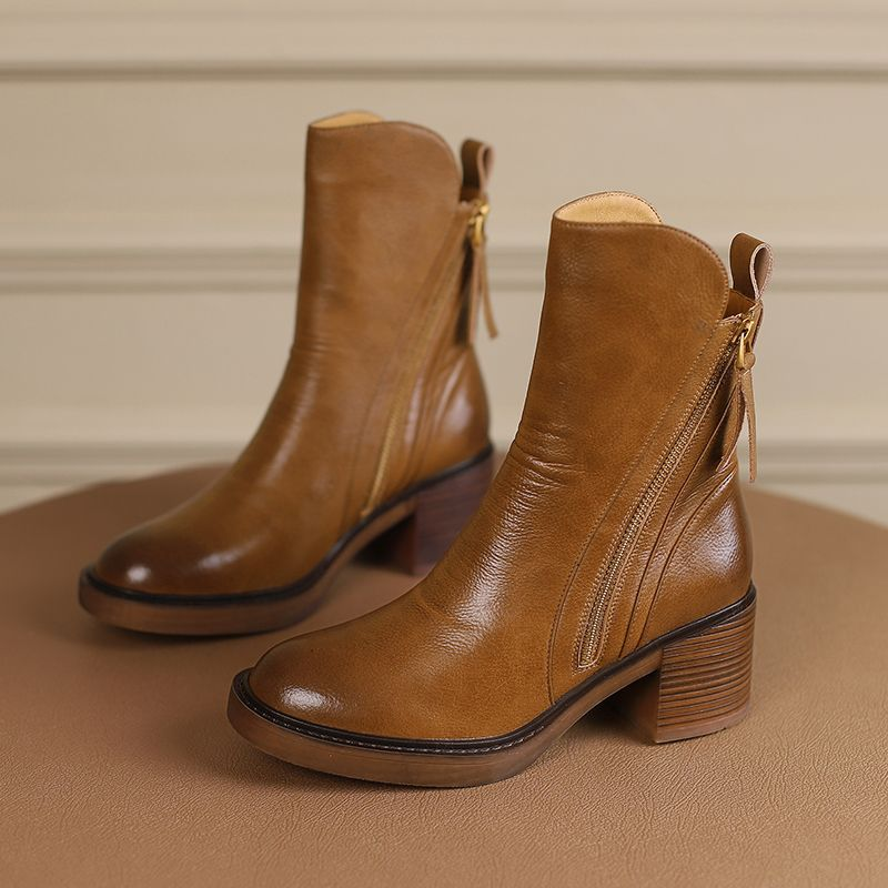 Vittoria Leather Ankle Boots