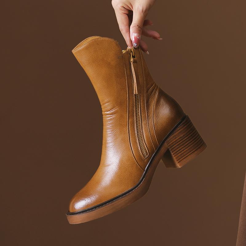 Vittoria Leather Ankle Boots