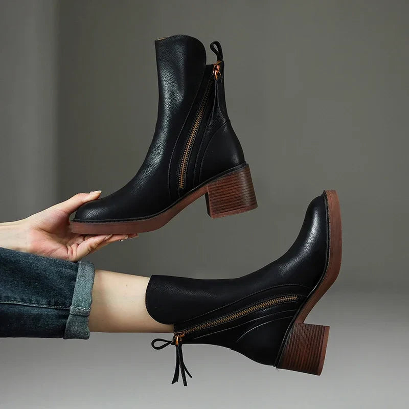 Vittoria Leather Ankle Boots